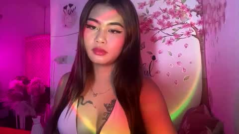 Snapshot of ur_ultimatedreamgirlxoxo chatting on 04-25-26, 07:55 HelloIm Girly online show from 04-25-26, 07:55