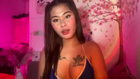 Snapshot of ur_ultimatedreamgirlxoxo chatting on 04-30-26, 08:48 HelloIm Girly online show from 04-30-26, 08:48