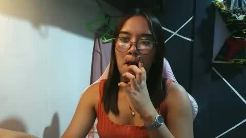 ur_wetwife online show from 11-17-25, 01:17