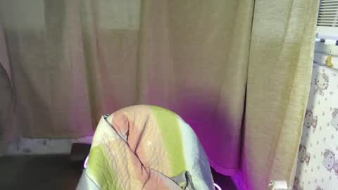 Snapshot of urasian_crisa chatting on 09-30-25, 01:21 urasian_crisa online show from 09-30-25, 01:21