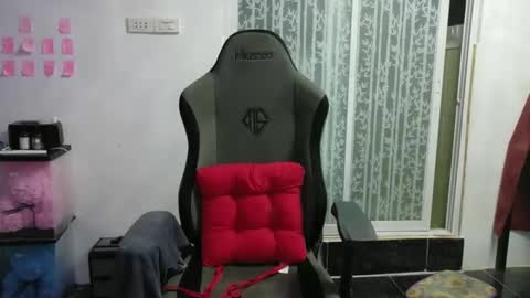 Snapshot of urasian_crisa chatting on 10-16-25, 10:16 urasian_crisa online show from 10-16-25, 10:16