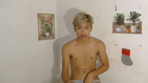 urasian_jomarie online show from 04-13-26, 08:25