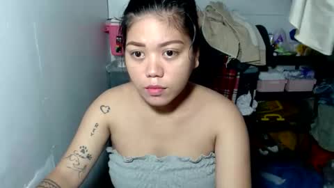 Snapshot of urasian_joy chatting on 05-25-26, 08:53 urasian_joy online show from 05-25-26, 08:53
