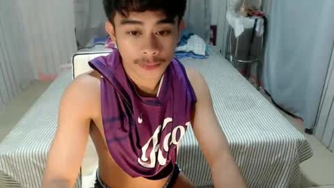 HI WE ARE NATHANIEL AND SEV online show from 11-24-25, 04:18