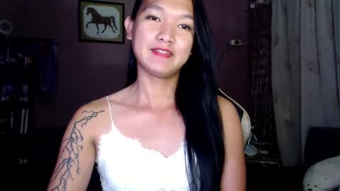 Snapshot of urasian_newra chatting on 02-22-25, 09:56 NEWRA ALLISON online show from 02-22-25, 09:56