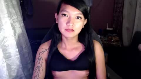 Snapshot of urasian_newra chatting on 03-04-25, 05:34 NEWRA ALLISON online show from 03-04-25, 05:34