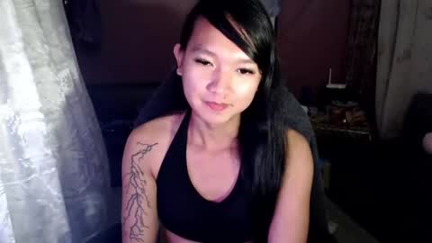 Snapshot of urasian_newra chatting on 03-04-25, 08:38 NEWRA ALLISON online show from 03-04-25, 08:38