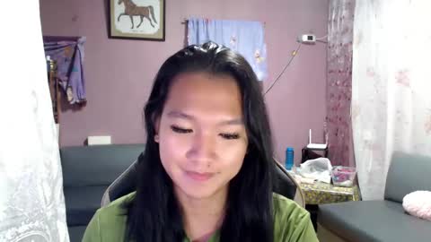 Snapshot of urasian_newra chatting on 03-11-25, 11:26 NEWRA ALLISON online show from 03-11-25, 11:26