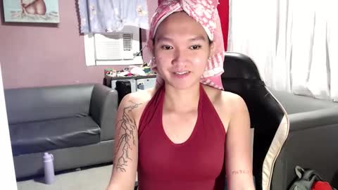 Snapshot of urasian_newra chatting on 09-17-25, 03:30 NEWRA ALLISON online show from 09-17-25, 03:30