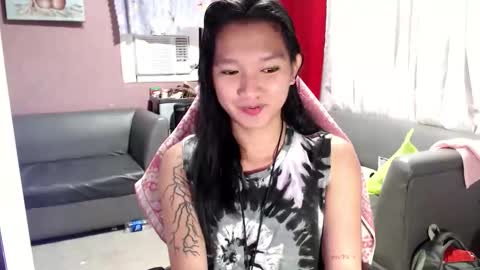 Snapshot of urasian_newra chatting on 09-23-25, 05:43 NEWRA ALLISON online show from 09-23-25, 05:43