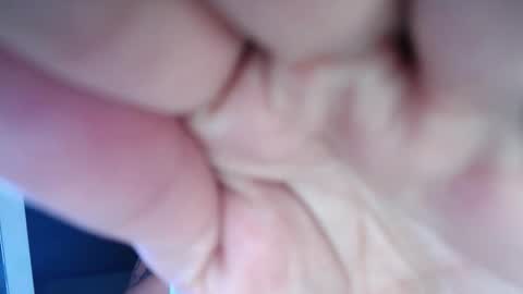 Snapshot of urasian_newra chatting on 10-22-25, 06:18 NEWRA ALLISON online show from 10-22-25, 06:18