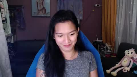 Snapshot of urasian_newra chatting on 11-11-25, 04:40 NEWRA ALLISON online show from 11-11-25, 04:40