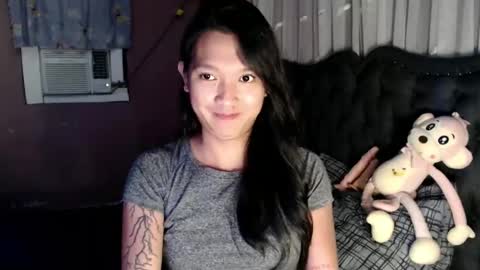 Snapshot of urasian_newra chatting on 02-19-26, 06:26 NEWRA ALLISON online show from 02-19-26, 06:26