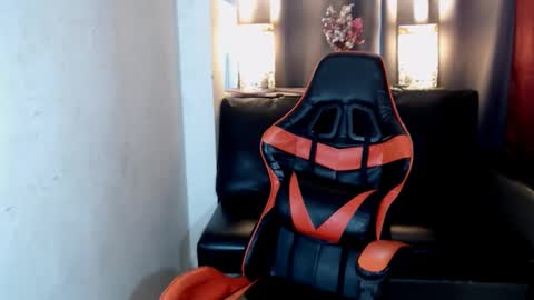 Snapshot of urasian_olivia1 chatting on 12-29-24, 07:06 Olivia online show from 12-29-24, 07:06