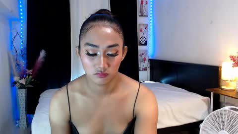 Snapshot of urasian_olivia1 chatting on 02-06-25, 06:24 Olivia online show from 02-06-25, 06:24