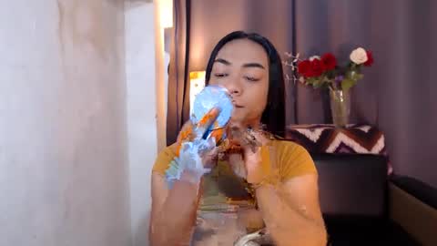 Snapshot of urasian_olivia1 chatting on 02-16-25, 10:43 Olivia online show from 02-16-25, 10:43