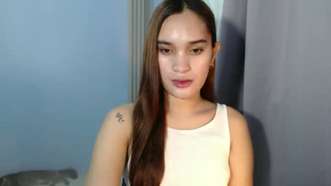 Snapshot of urasianfuckprincessxxx chatting on 02-06-25, 10:00 urasianfuckprincessxxx online show from 02-06-25, 10:00