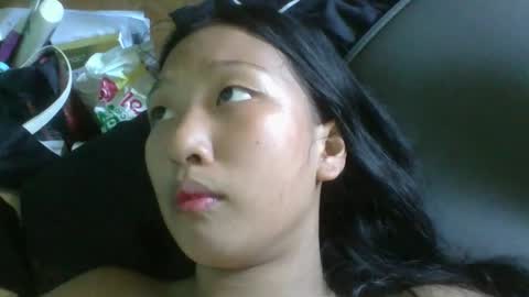 Snapshot of urasiangurl18 chatting on 11-29-25, 02:25 urasiangurl18 online show from 11-29-25, 02:25