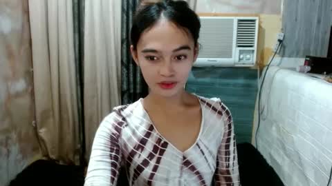 Snapshot of urasianhotrhianxxx chatting on 12-06-24, 04:06 Rina online show from 12-06-24, 04:06