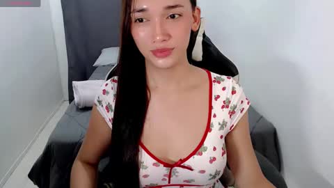 Snapshot of urasianpinaylizaxxx chatting on 01-11-25, 09:15 Its me Liza online show from 01-11-25, 09:15
