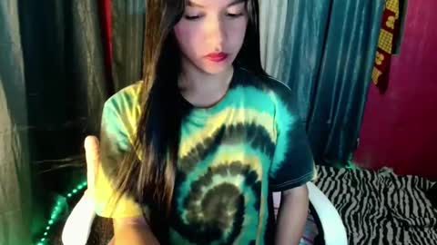 Elizabeth online show from 03-24-26, 01:38