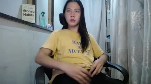 Erika online show from 12-19-24, 01:51