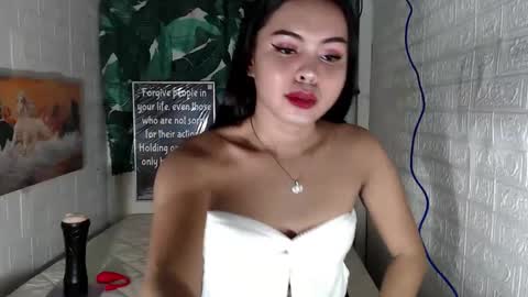 its me Molina online show from 01-16-25, 04:38