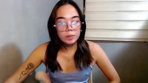 Snapshot of urbabydollx16 chatting on 05-20-26, 10:49 urbabydollx16 online show from 05-20-26, 10:49