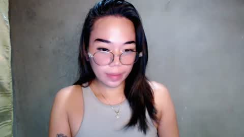 Snapshot of urbabydollx16 chatting on 07-05-26, 12:23 urbabydollx16 online show from 07-05-26, 12:23