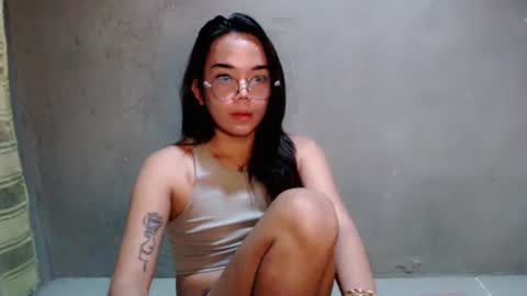Snapshot of urbabydollx16 chatting on 07-06-26, 03:03 urbabydollx16 online show from 07-06-26, 03:03