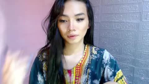 Clara online show from 01-04-25, 05:05