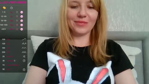 Snapshot of urbadkitty chatting on 03-05-25, 08:10 urbadkitty online show from 03-05-25, 08:10