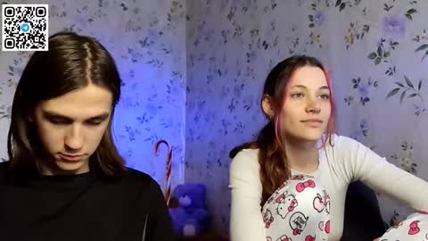 Snapshot of urbankai_ chatting on 12-18-25, 09:54 Lisa and Vlad online show from 12-18-25, 09:54