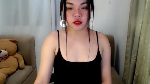 Snapshot of urbitchfantasexx_miles25 chatting on 12-24-24, 01:17 Miles online show from 12-24-24, 01:17