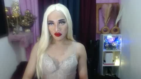 KENDALL online show from 03-22-26, 03:15