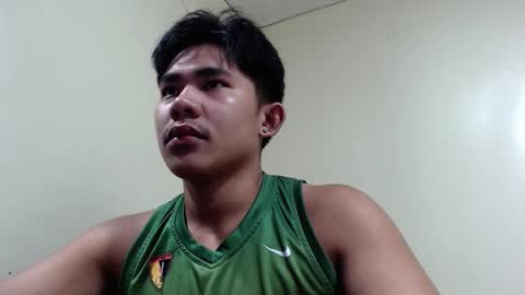 Snapshot of urcutie_asianboy chatting on 09-16-25, 08:04 KEN online show from 09-16-25, 08:04