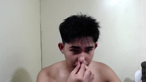 Snapshot of urcutie_asianboy chatting on 09-30-25, 08:30 KEN online show from 09-30-25, 08:30