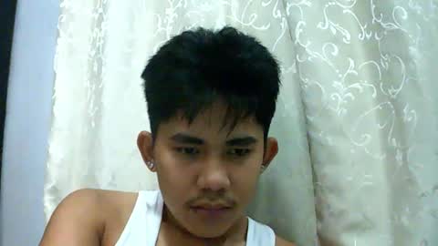 Snapshot of urcutie_asianboy chatting on 11-29-25, 07:11 KEN online show from 11-29-25, 07:11