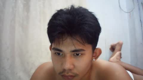 Snapshot of urcutie_asianboy chatting on 11-30-25, 01:59 KEN online show from 11-30-25, 01:59