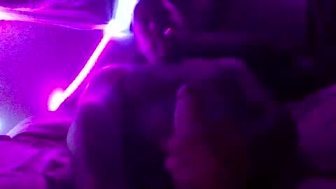 urdaddy875867 online show from 11-05-25, 05:51