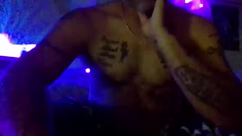 urdaddy875867 online show from 11-09-25, 02:21