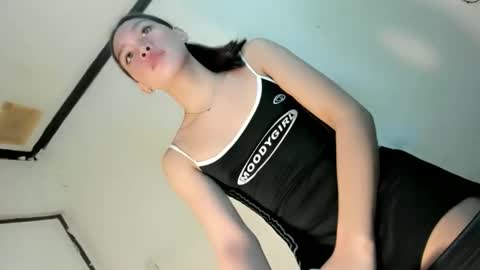Snapshot of urdolly_rona chatting on 06-09-26, 06:19 Rona Ella online show from 06-09-26, 06:19
