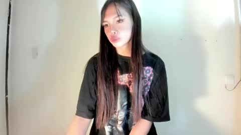 Rona Ella online show from 07-14-26, 12:46