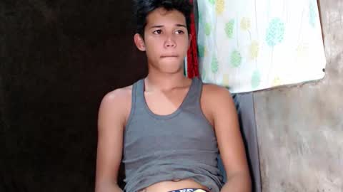 urdreamboy_clarin online show from 04-06-26, 05:19