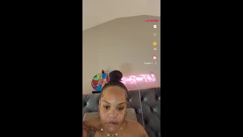 urfaveriri online show from 11-21-25, 01:54