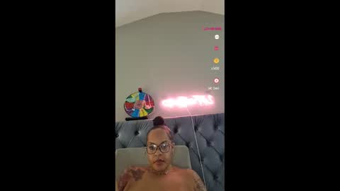 urfaveriri online show from 11-25-25, 04:18