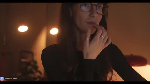 Snapshot of urfavflwers chatting on 01-23-25, 05:52 Aleksandra online show from 01-23-25, 05:52