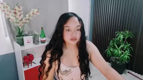 Snapshot of urfavouritecravings chatting on 02-02-26, 01:48 Scarlet online show from 02-02-26, 01:48