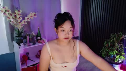 Snapshot of urfavouritecravings chatting on 02-17-26, 02:19 Scarlet online show from 02-17-26, 02:19