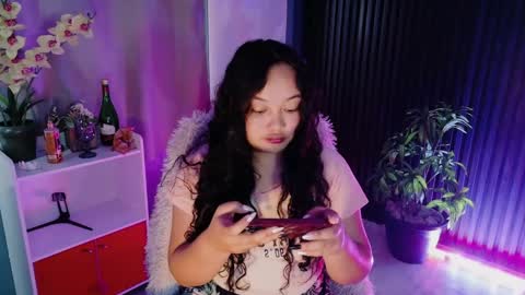 Snapshot of urfavouritecravings chatting on 03-11-26, 07:03 Scarlet online show from 03-11-26, 07:03